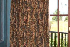 D-022 Soft Top Three Finger Pleat Top Tack